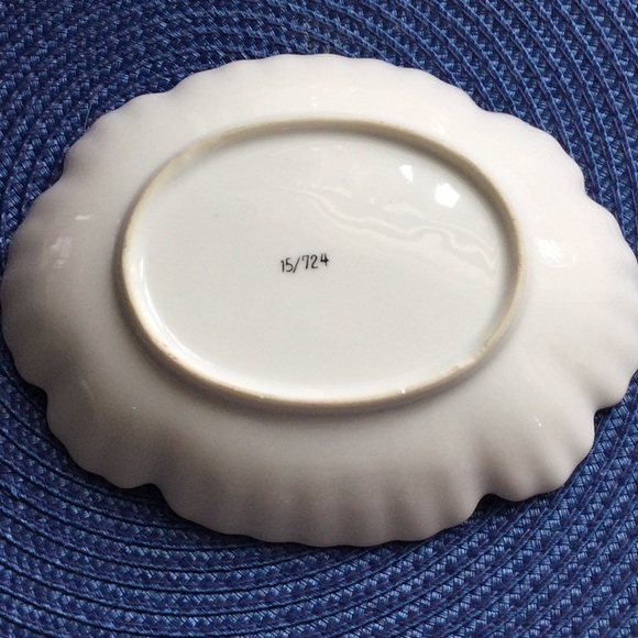 🌿Vintage Hand Painted Dish🌿 - Picture 3 of 7